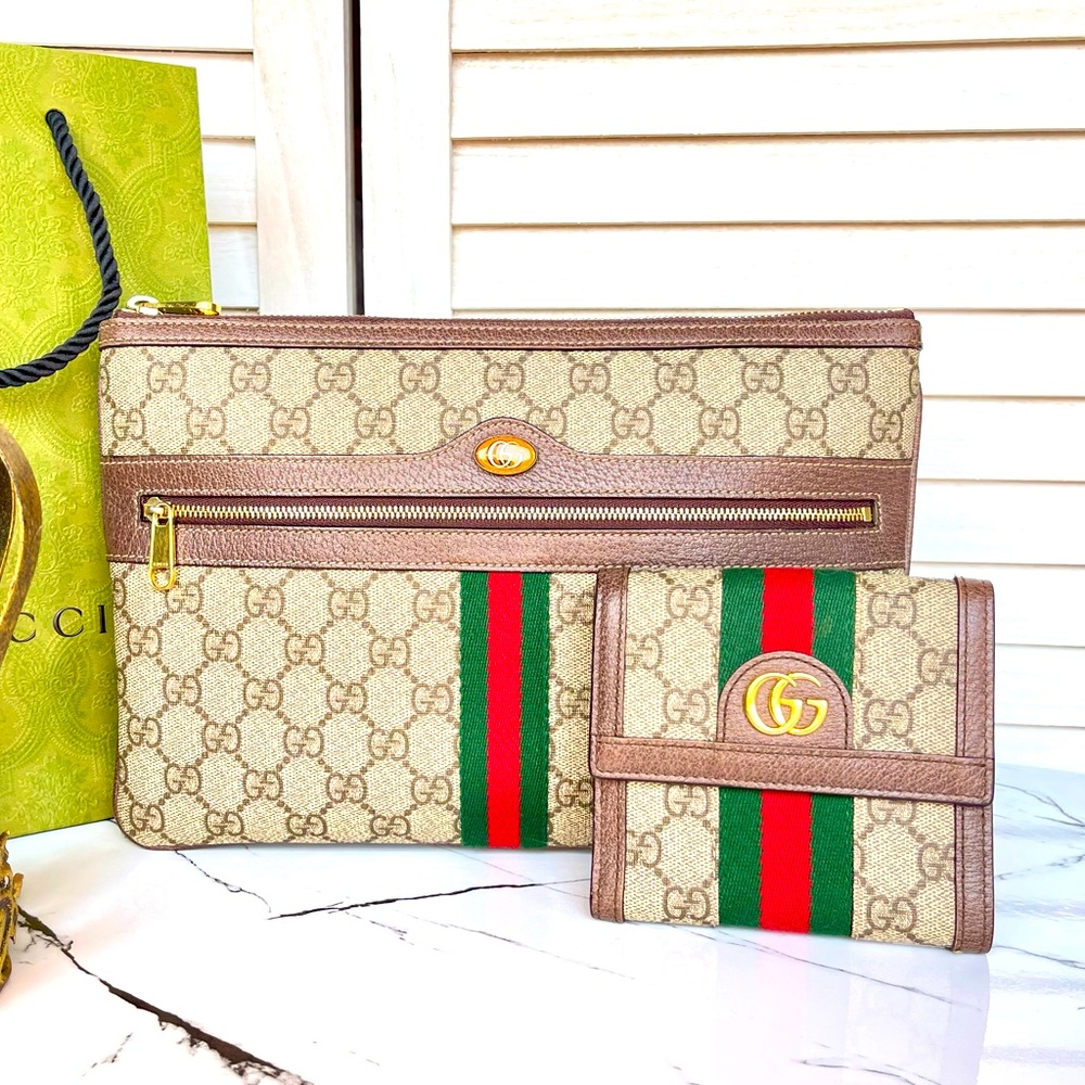 Auténticos Gucci pouch and Wallet